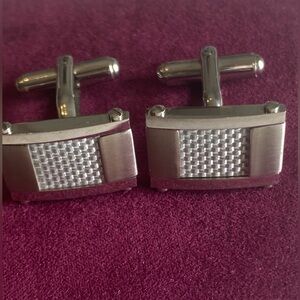 Chisel Stainless Steel Brushed, Polished Grey Carbon Fiber Inlay Cufflinks